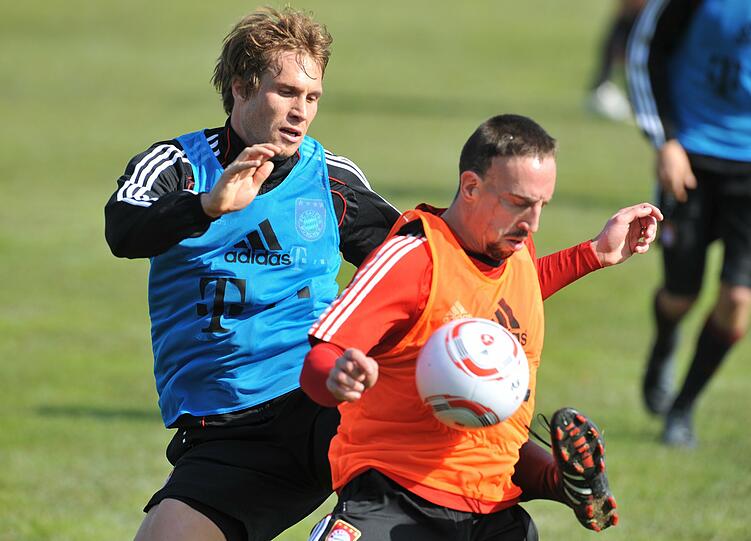 Das erste Training, seitdem der FC Bayern bekannt gegeben hatte, dass der Vertrag mit van Gaal zum Saisonende aufgelöst wird. Die Bilder.