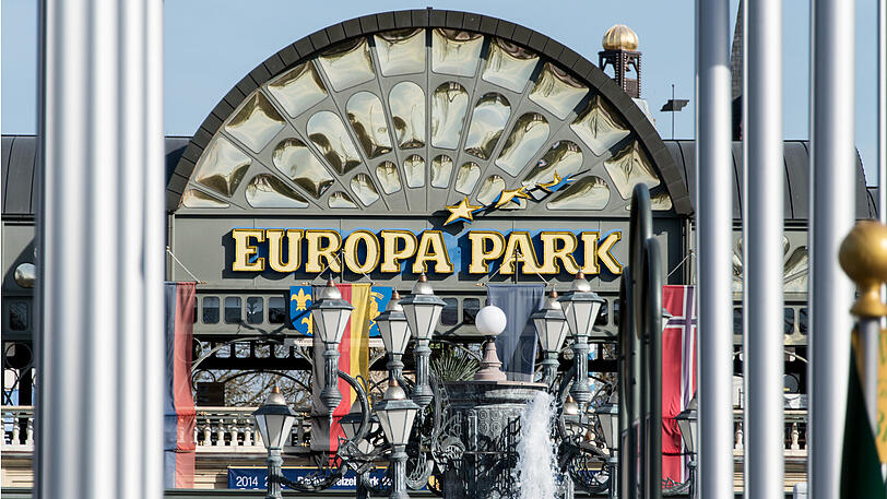 Bei einem Schwebebahn-Unfall im Europa-Park gab es Verletzte.