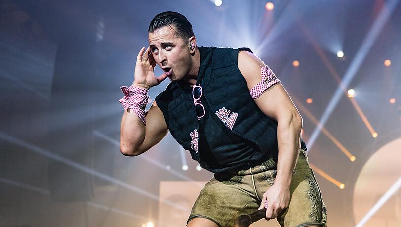 Widerstand gegen die Verleihung des Karl-Valentin-Ordens an Andreas Gabalier. Jetzt lädt der Schwule Rosenmontagsball München den Faschingsverein Narrhalla aus. (Symbolbild) Widerstand gegen die Verleihung des Karl-Valentin-Ordens an Andreas Gabalier. Jetzt lädt der Schwule Rosenmontagsball München den Faschingsverein Narrhalla aus. (Symbolbild)