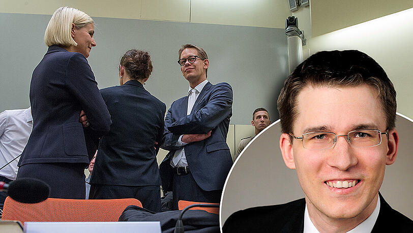 Beate Zschäpe (2.v.l.) zwischen ihren Anwälten Anja Sturm (l.) und Wolfgang Heer. Jetzt kommt noch jemand hinzu: Rechtsanwalt Mathias Grasel (r. 30)