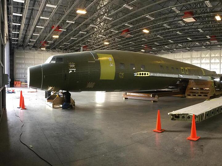 Zehn Jahre lang hatte die Lufthansa-Technik in Auburn im US-Bundesstaat Maine versucht, die Maschine zu restaurieren und mit moderner Navigationstechnik auszustatten.