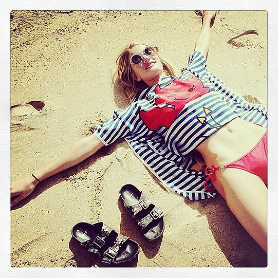 Das Supermodel Rosie Huntington-Whiteley auf Hawaii.