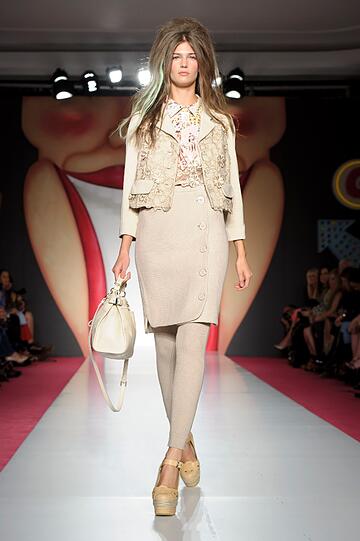 Die Mulberry-Fashion-Show für die Saison Frühling/Sommer 2012: Mode im Candy-Look