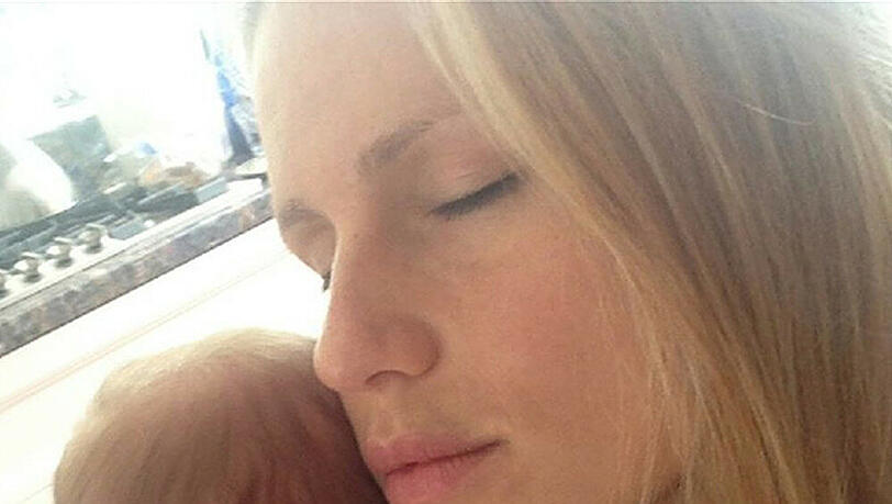 Michelle Hunziker mit ihrer zwei Monate alten Tochter Celeste Michelle Hunziker mit ihrer zwei Monate alten Tochter Celeste