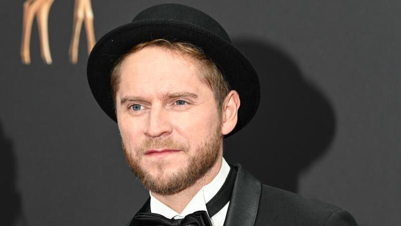 Mann mit Hut: Johannes Oerding bei der Bambi-Verleihung in Baden-Baden. Mann mit Hut: Johannes Oerding bei der Bambi-Verleihung in Baden-Baden.