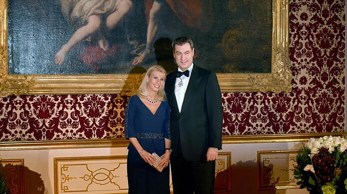 Bayerns Ministerpräsident Markus Söder (CSU) und seine Frau Karin Baumüller-Söder.
