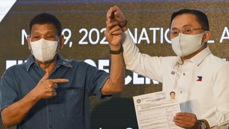 Rodrigo Duterte will künftig seinen langjährigen Berater Christopher Go unterstützen, der gerade seine Kandidatur für das Amt des Vizepräsidenten eingereicht hat.