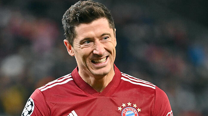 Wird Robert Lewandowski am 12. Juli überhaupt noch zum FC-Bayern-Training an der Säbener Straße zurückkehren?