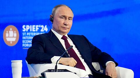 Die Ukraine begehe derzeit "terroristische Verbrechen", findet Kreml-Chef Wladimir Putin. (Archivbild)