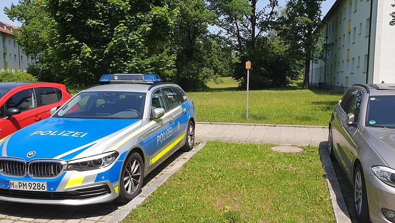 Nach dem Vorfall in Giesing ermittelt die Polizei, die außerdem auf Zeugen hofft. Nach dem Vorfall in Giesing ermittelt die Polizei, die außerdem auf Zeugen hofft.