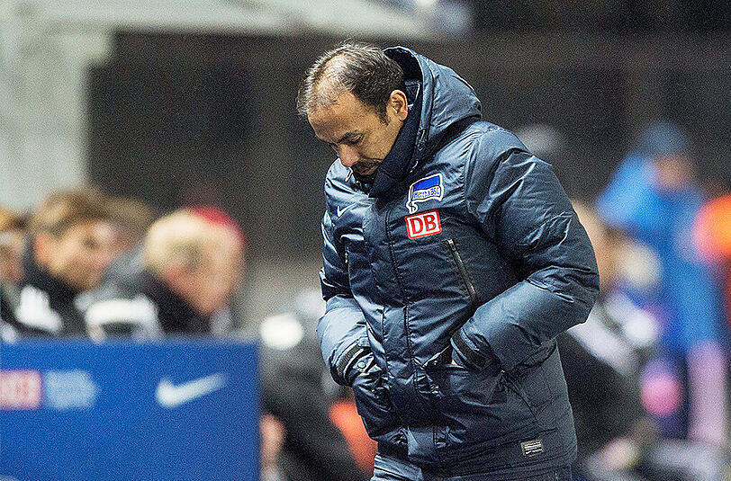 Das Aus bei Hertha rückt für Jos Luhukay immer näher.