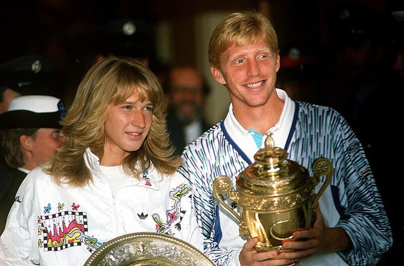 Vor 30 Jahren gewinnt der damals 17-jährige Boris Becker in Wimbledon. Ein Ereignis, das den Profisport verändert. Und sein Leben. Boris heute, Boris damals - die besten Bilder.