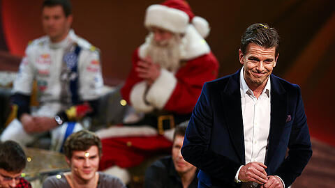 Moderator Markus Lanz verabschiedet sich am 13.12.2014 in der 215. ZDF-Show "Wetten, dass..?" in Nürnberg