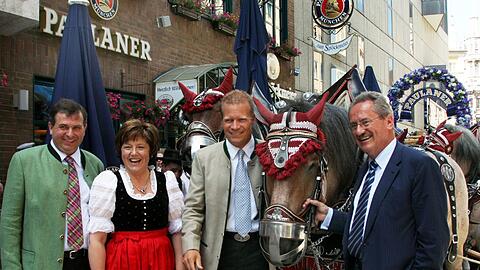 Lorenz und Maria Stiftl, hier 2009 mit Andreas Steinfatt und Christian Ude.