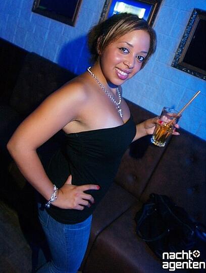 La Notte Italiana - Sommmer Edition im Crowns Club (Samstag, 30.07.2001) Wer noch mehr Bilder sehen will geht auf
