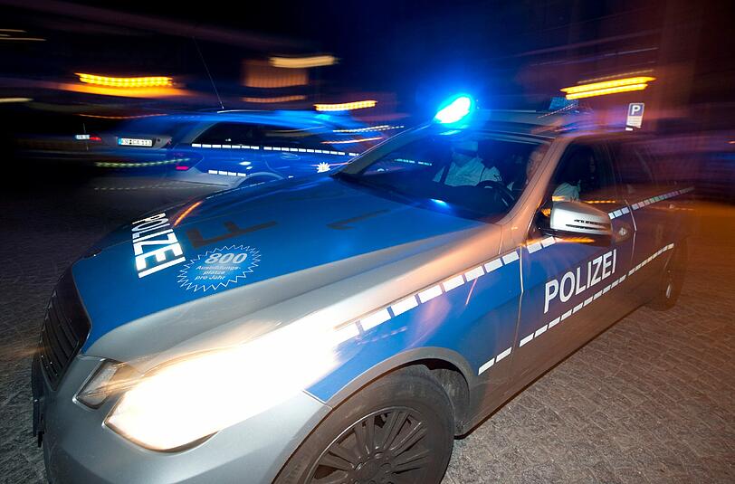Rund 300 Polizisten sind bei einer Drogen-Razzia in Flüchtlingsheimen im Kreis Mannheim/Heidelberg im Einsatz (Archivbild)