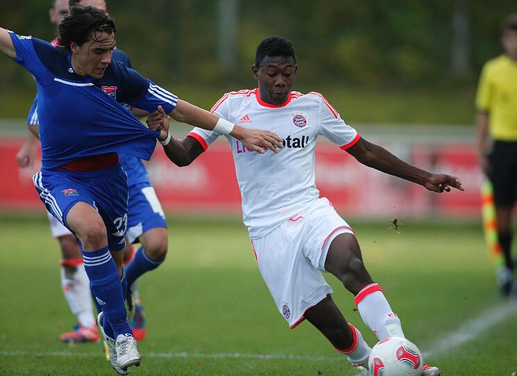 David Alaba hat am Donnerstag sein Comeback für den FC Bayern gegeben. In einem Testspiel besiegte der Rekordmeister die SpVgg Unterhaching mit 2:0.