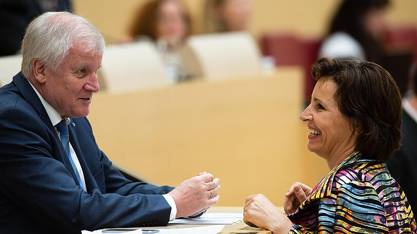 Seehofer sprach Haderthauer am Vortag von allen Vorwürfen frei.