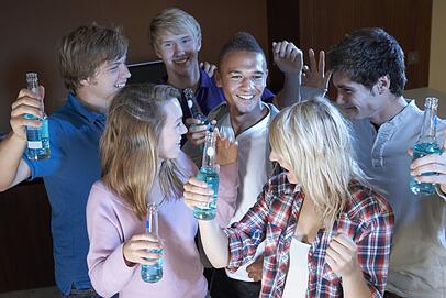 Auf Partys ist das Risiko besonders hoch, gepanschte Drogen angeboten zu bekommen, sagt ein Experte. Auf Partys ist das Risiko besonders hoch, gepanschte Drogen angeboten zu bekommen, sagt ein Experte.