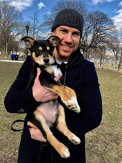 EHC-Neuzugang Derek Roy mit seinem Hund Gary.