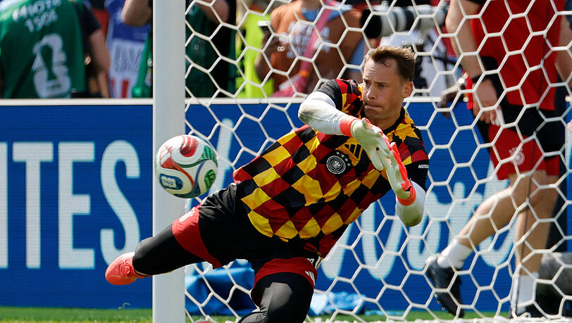Sein Verh&auml;ltnis zu Alexander N&uuml;bel ist angespannt: Manuel Neuer.