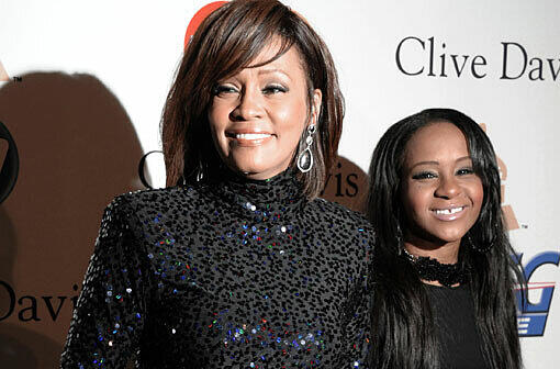 Whitney houston mit ihrer Tochter Bobbi Brown.