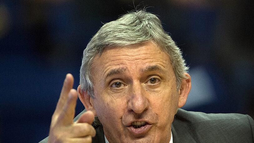Trotz der Anweisung von Bayern-Trainer Svetislav Pesic gingen die Münchner gegen ALBA Berlin unter. Trotz der Anweisung von Bayern-Trainer Svetislav Pesic gingen die Münchner gegen ALBA Berlin unter.