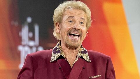 Thomas Gottschalk nahm Ende November in Weinrot von"Wetten, dass..?" Abschied.