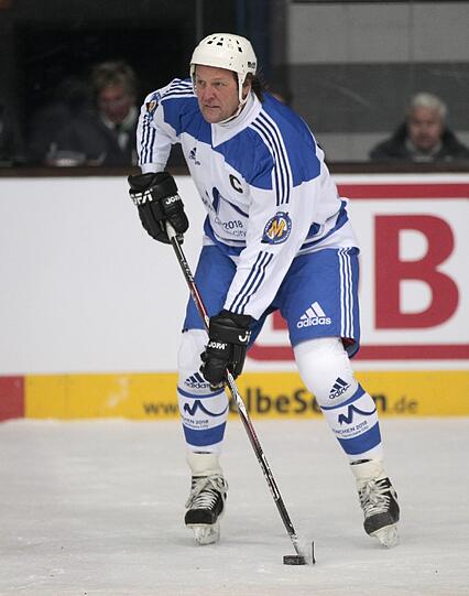 Der "Lange" beim Legendenspiel im Olympia-Eisstadion im Jahr 2011