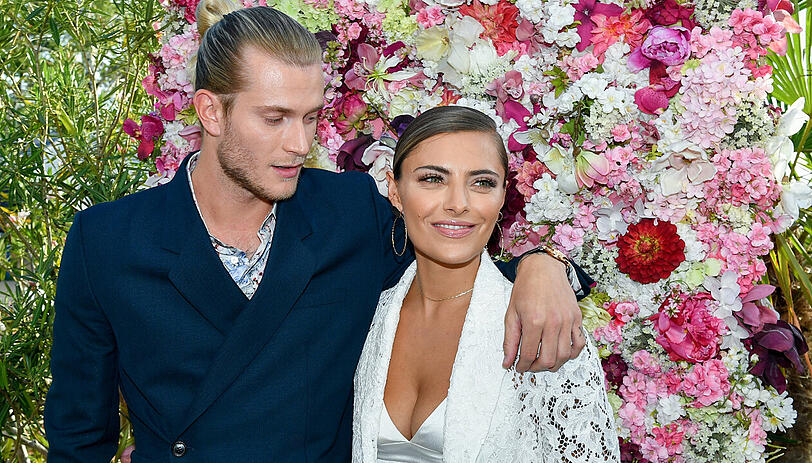 Heiße Liebes-Premiere am Wannsee: Sophia Thomalla und ihr Freund Loris Karius.