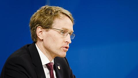 Daniel Günther (CDU), Ministerpräsident von Schleswig-Holstein, spricht.