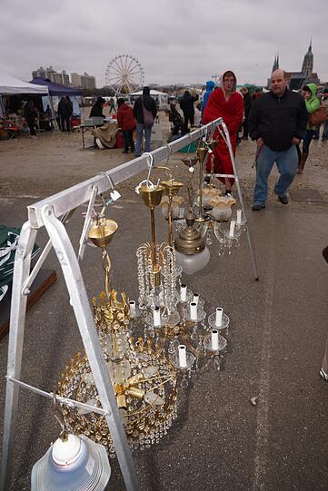 Die Bilder vom BRK Flohmarkt auf der Theresienwiese.