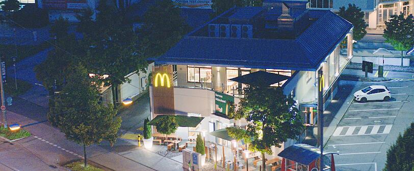 An der McDonalds-Filiale am OEZ in München erschoss der Täter mehrere Menschen. An der McDonalds-Filiale am OEZ in München erschoss der Täter mehrere Menschen.