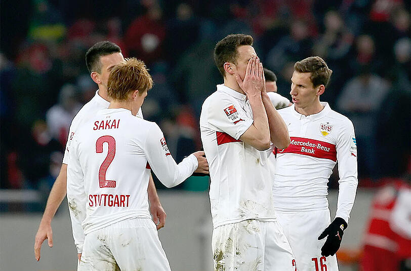 Der VFB Stuttgart hat aktuell die rote Laterne (18 Punkte, 21:37 Tore): Der Tabellenletzte spielt am Freitagabend zuhause gegen Borussia Dortmund.