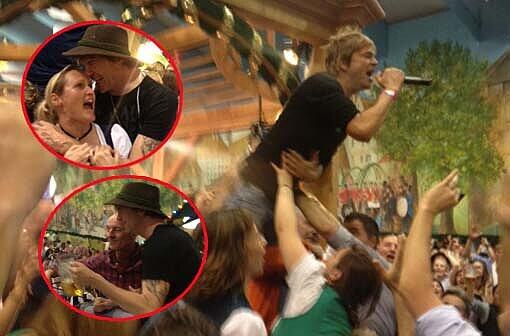 Am Samstagabend noch ganz entspannt auf der Bank bei Markus Lanz, gestern wild auf der Wiesn: Campino, Sänger der Punk-Kombo "Die Toten Hosen", ließ es sich nicht nehmen, am letzten Tag des Oktoberfests noch einmal in München vorbeizuschauen...