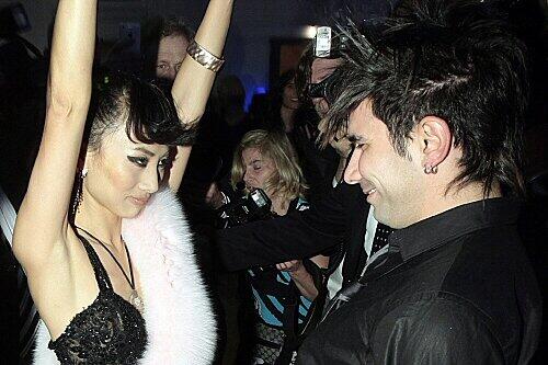 Kennen sich angeblich seit einem Jahr, waren sichtlich erfreut, sich wiederzusehen: Bai Ling und Marc Terenzi