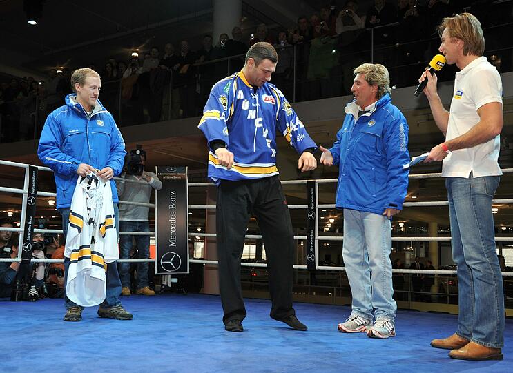 EHC München: Klitschko, der XXXL-Neuzugang des EHC - EHC - Abendzeitung München