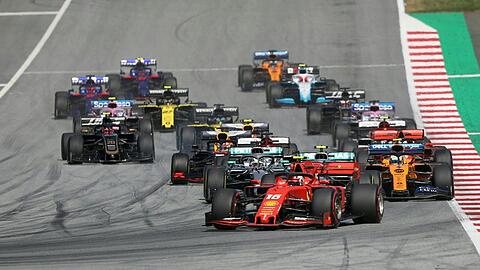 Spielberg im Juni 2019: Die Fahrer nach dem Start beim Grand Prix von Österreich.