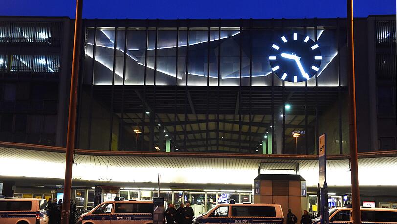 Der Übergriff ereignete sich am Hauptbahnhof. Der Übergriff ereignete sich am Hauptbahnhof.