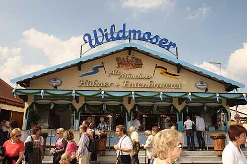 Auf dem Oktoberfest war Wildmoser Festzelt-Wirt in der Hühner- und Entenbraterei.