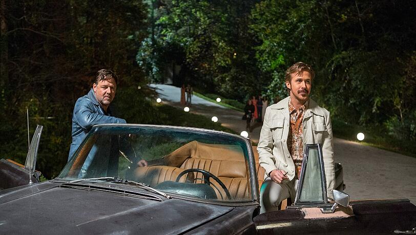 Porno-Starlett Misty Mountains ist tot: Jetzt müssen Auftragsschläger (Russell Crowe, li.) und der nette Privatschnüffler (Ryan Gosling) ran. Porno-Starlett Misty Mountains ist tot: Jetzt müssen Auftragsschläger (Russell Crowe, li.) und der nette Privatschnüffler (Ryan Gosling) ran.