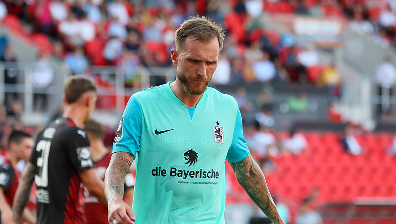 Bei der 1:2-Niederlage in Ingolstadt verursachte Rieder mit einem hanebüchenen Fehlpass den Ausgleich. Bei der 1:2-Niederlage in Ingolstadt verursachte Rieder mit einem hanebüchenen Fehlpass den Ausgleich.