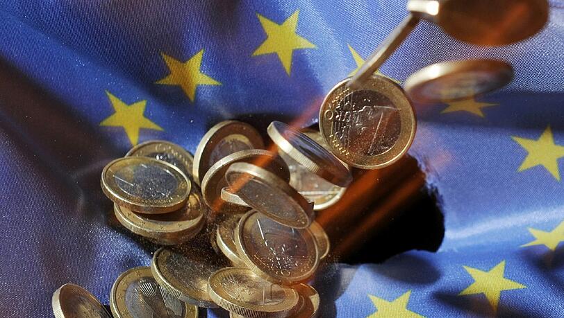 Die seit langem sehr niedrige Inflationsrate macht Ökonomen Sorgen: Foto: Uli Deck dpa Die seit langem sehr niedrige Inflationsrate macht Ökonomen Sorgen: Foto: Uli Deck dpa