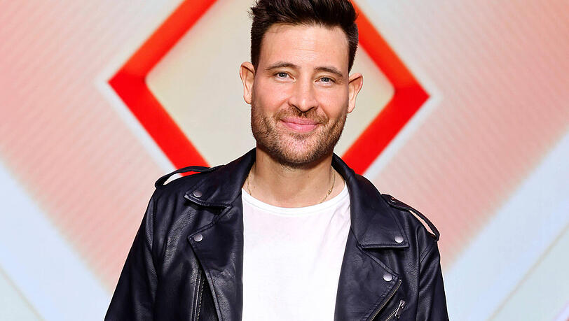 Ballermann-Star Marc Eggers ist Bill Kaulitz' Ex-Freund. Die Beziehung der beiden war nur von kurzer Dauer. Ballermann-Star Marc Eggers ist Bill Kaulitz' Ex-Freund. Die Beziehung der beiden war nur von kurzer Dauer.