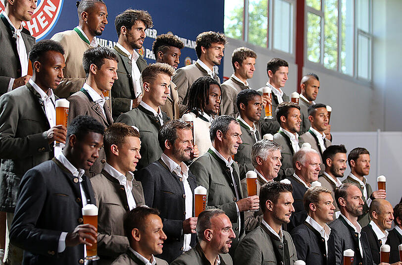 Die Bilder vom Trachten-Shooting des FC Bayern. Viel Spaß beim Durchklicken!
