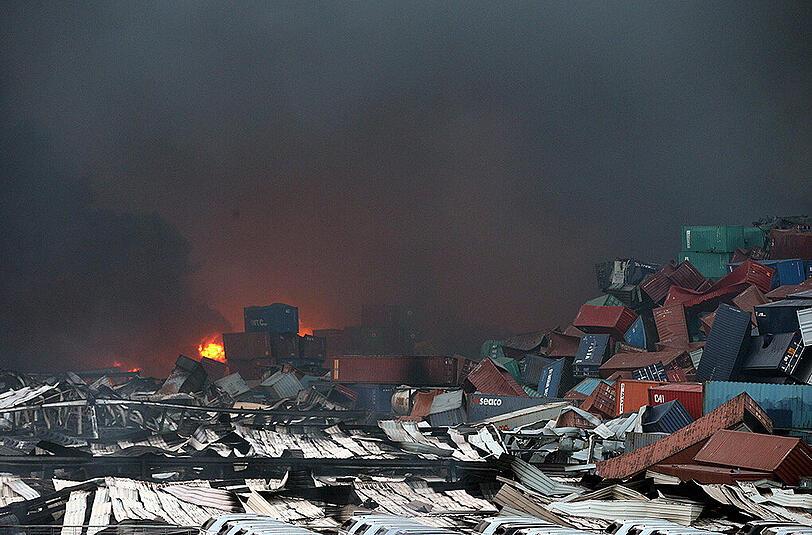Eine gigantische Explosion hat die chinesische Hafenstadt Tianjin erschüttert. Es gibt zahlreiche Tote und Verletzte.