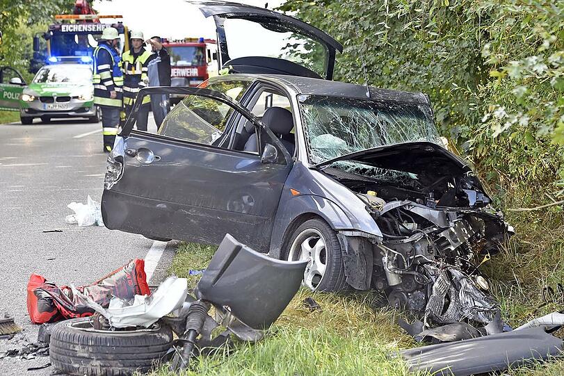 Der 23-Jährige Ford-Fahrer kam bei dem Frotalzusammenstoß ums Leben.