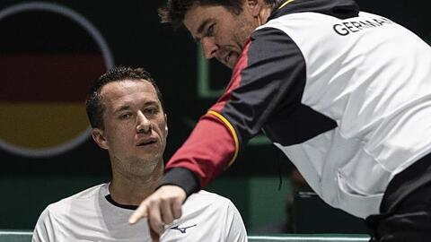 Haben das Davis-Cup-Viertelfinale im Blick: Teamkapitän Michael Kohlmann (r) und Philipp Kohlschreiber.