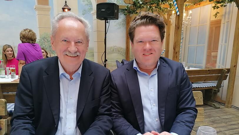 Ex-Ob Christian Ude (l.) auf der Wahlparty von Florian Post (r., SPD). Ex-Ob Christian Ude (l.) auf der Wahlparty von Florian Post (r., SPD).