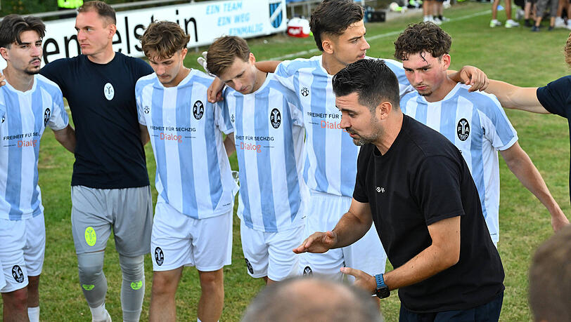 Grundsätzlich zufrieden mit dem Comeback von Tunay Deniz: Trainer Alper Kayabunar. Grundsätzlich zufrieden mit dem Comeback von Tunay Deniz: Trainer Alper Kayabunar.